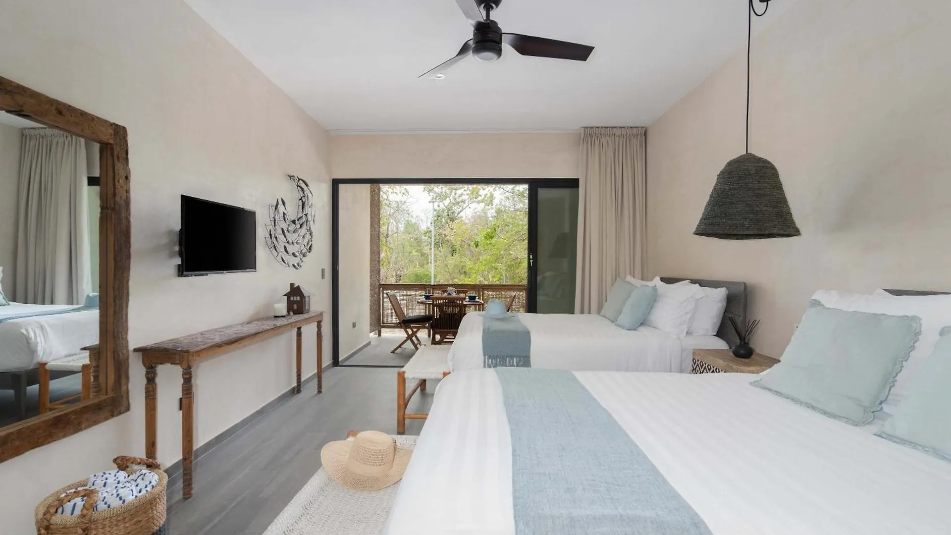Exclusive 20 Guest Hotel Pool Tubs And Concierge Tulum 0*,  Mexico