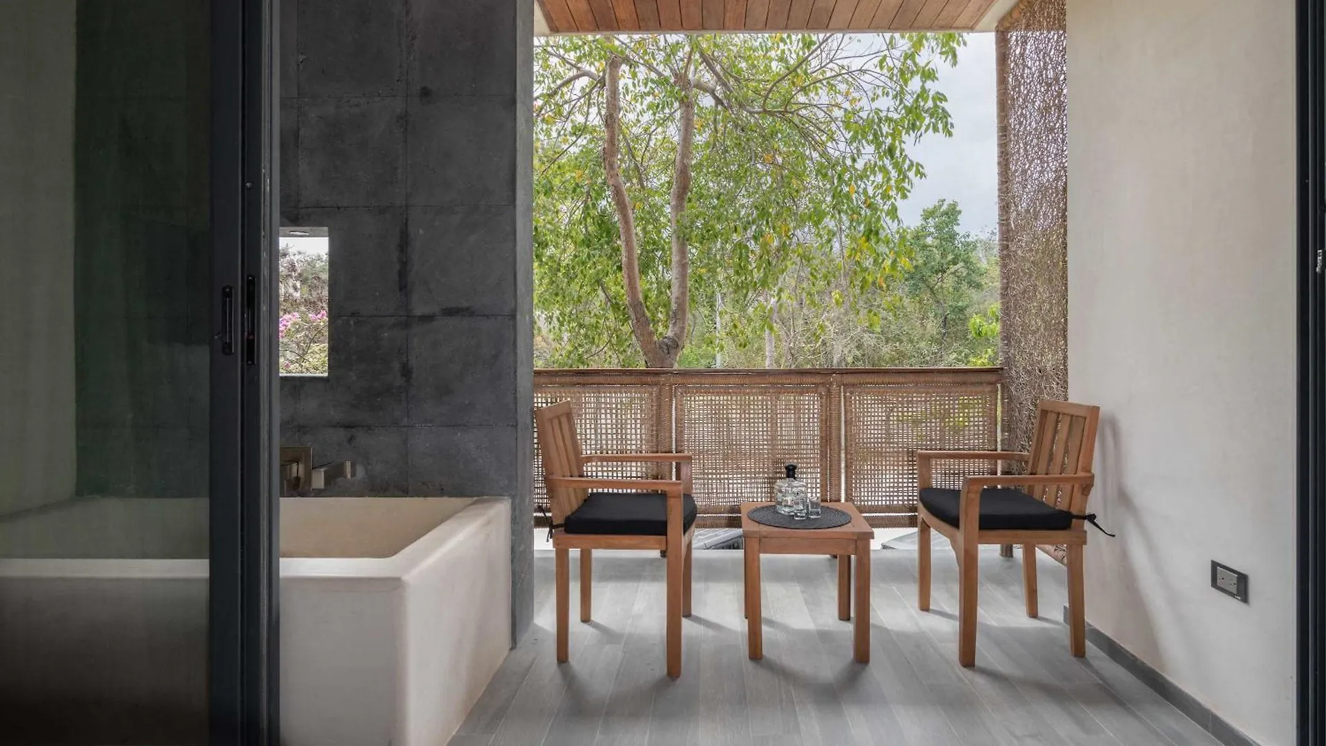 Exclusive 20 Guest Hotel Pool Tubs And Concierge Tulum Villa